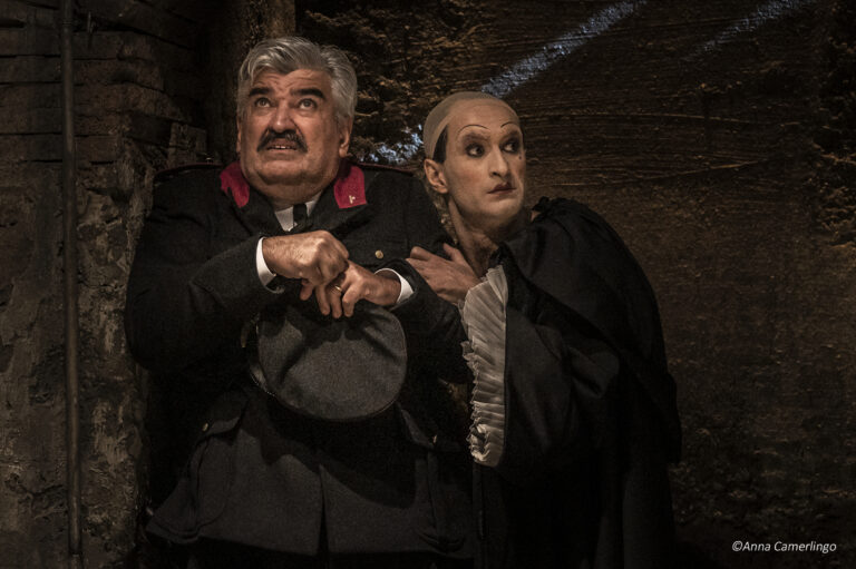 ANTONIO MILO, ADRIANO FALIVENE e FEDERICA TOTARO in  METTICI LA MANO