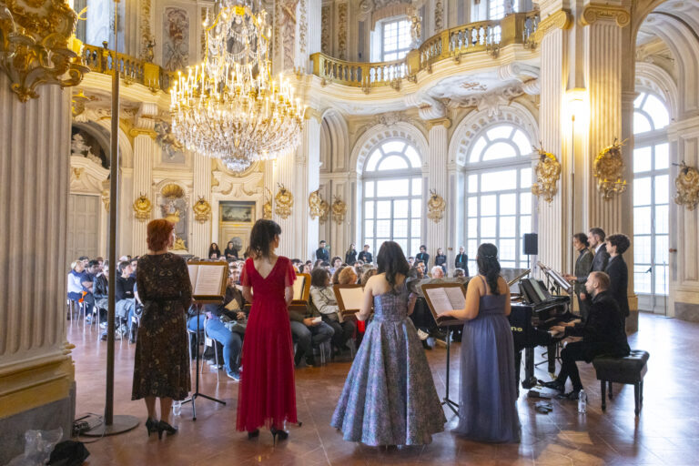 LA TRAVIATA A CORTE NEL SALONE D’ONORE DELLA PALAZZINA DI CACCIA DI STUPINIGI
