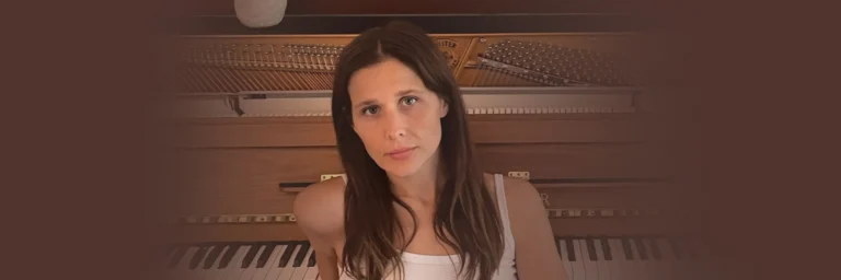 HANNAH JOY MAKES HER DEBUTS AS A SOLOIST AT THE SYDNEY OPERA HOUSE