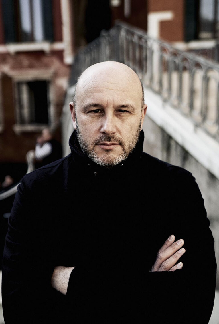 RICCARDO FRIZZA AT THE LICEU IN BARCELONA FOR THE NEW YEAR CONCERT