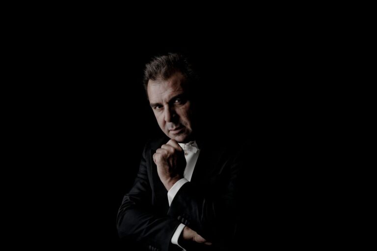 DANIELE GATTI INAUGURA LA NUOVA STAGIONE DELLA STAATSKAPELLE CON LA SESTA DI MAHLER